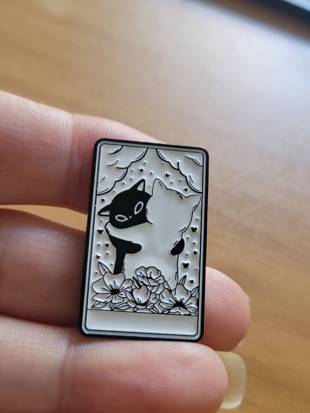 🍁NEW🍁Black & White Cat Hug Enamel Pin - Women Jewelry